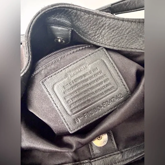 Coach Signature Canvas Campbell Leather Shoulder Bag Hobo Buckle Pocket Y2K - Picture 9 of 9